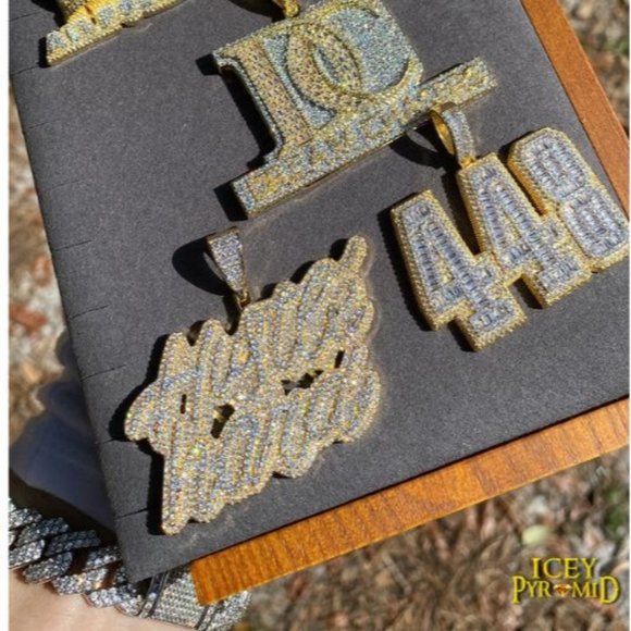 Hustle Hard Silver Color Luxury Font Design Letter Pendant - Picture 2 of 3